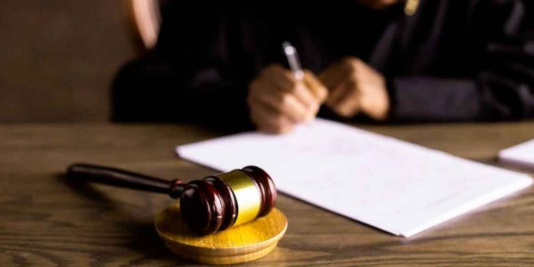 Read more about the article Can you empty a house before probate?